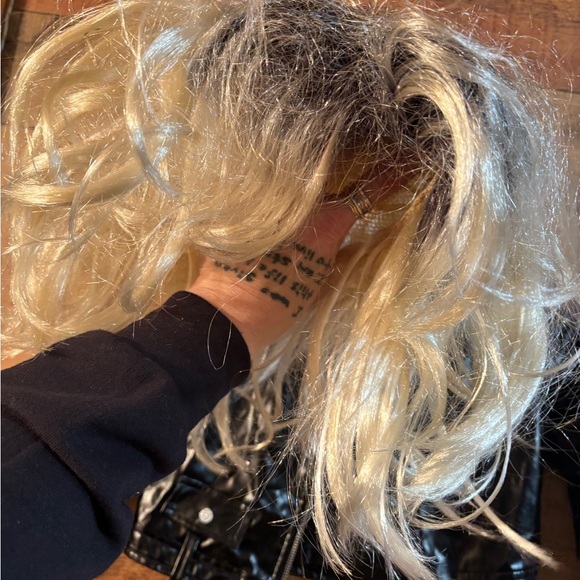 Spirit Halloween Bride of Chucky (Tiffany) biker jacket and wig costume - Picture 5 of 11